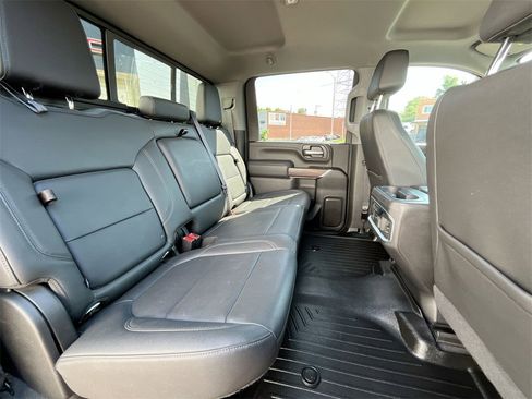 Used 2021 GMC Sierra 2500 SLT w/ SLT Convenience Package image 39