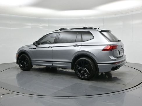 Used 2023 Volkswagen Tiguan SE R-Line image 6