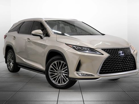 Used 2020 Lexus RX 450hL Luxury w/ Accessory Package image 7