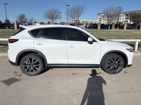 Used 2017 MAZDA CX-5 Grand Touring image 3