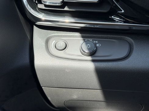 New 2026 Buick Envista Sport Touring w/ Convenience I Package image 12