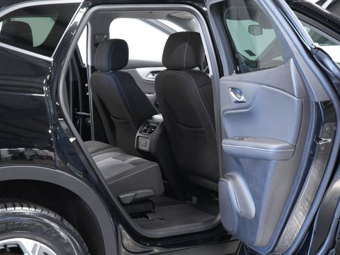 Used 2025 Chevrolet Blazer LT AWD/4WD image 11