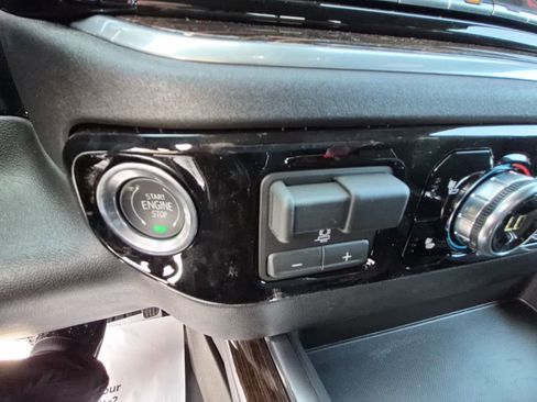 New 2026 GMC Sierra 1500 Elevation image 27