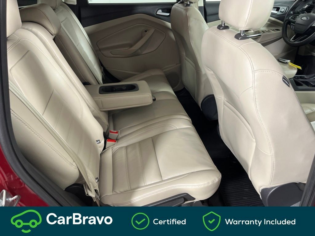 Used 2018 Ford Escape Titanium w/ Ford Safe & Smart Package AWD/4WD image 18