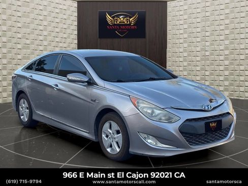 Used 2012 Hyundai Sonata Hybrid w/ Leather Pkg FWD image 2