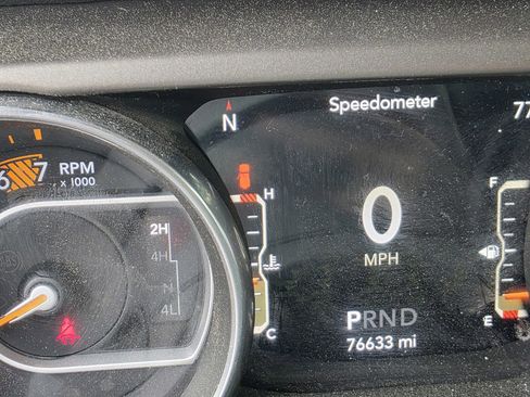 Used 2018 Jeep Wrangler Unlimited Sport S AWD/4WD image 25