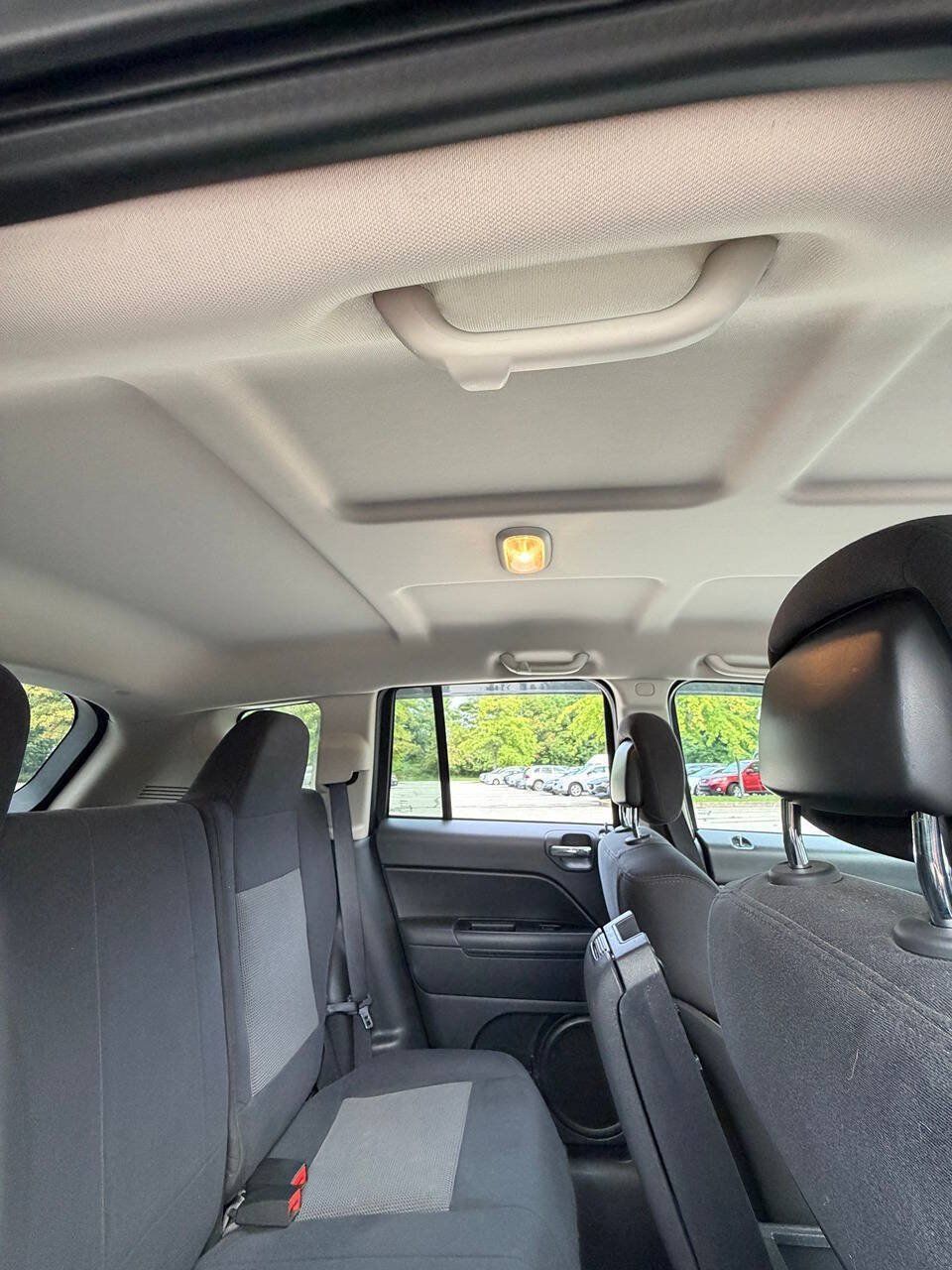 Used 2013 Jeep Compass Latitude AWD/4WD image 43