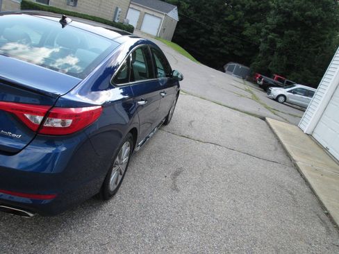 Used 2016 Hyundai Sonata Limited w/ Option Group 04 FWD image 10