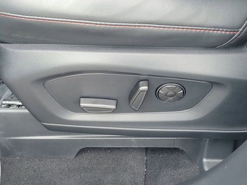 Used 2025 Ford Explorer ST RWD image 23