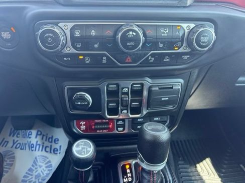 Used 2023 Jeep Wrangler Unlimited Rubicon w/ Xtreme 35 Tire Package AWD/4WD image 19
