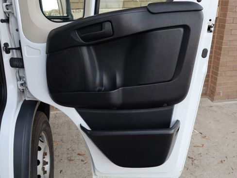 Used 2017 RAM ProMaster 1500 w/ Interior Convenience Group image 17