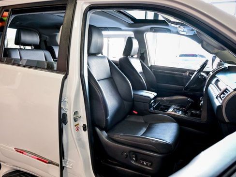 Used 2016 Lexus GX 460 image 27