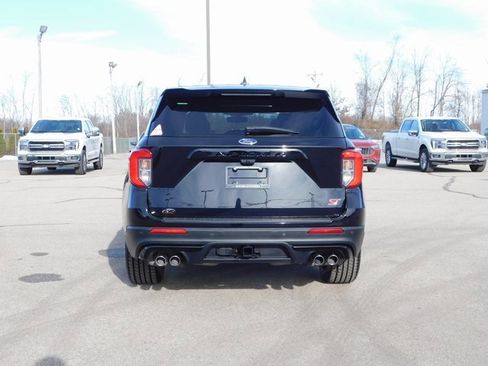 Used 2022 Ford Explorer ST w/ Equipment Group 401A image 4