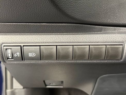 Used 2026 Toyota Corolla LE w/ LE Premium Package FWD image 28