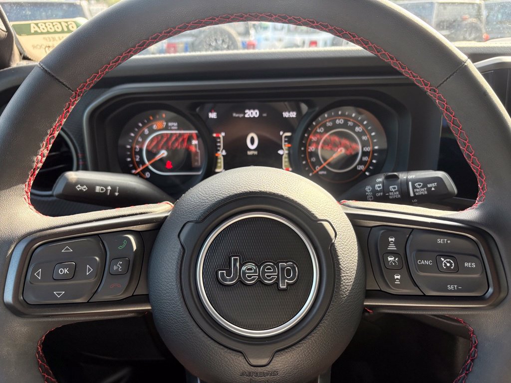 Used 2024 Jeep Wrangler Unlimited Rubicon w/ Convenience Group AWD/4WD image 15