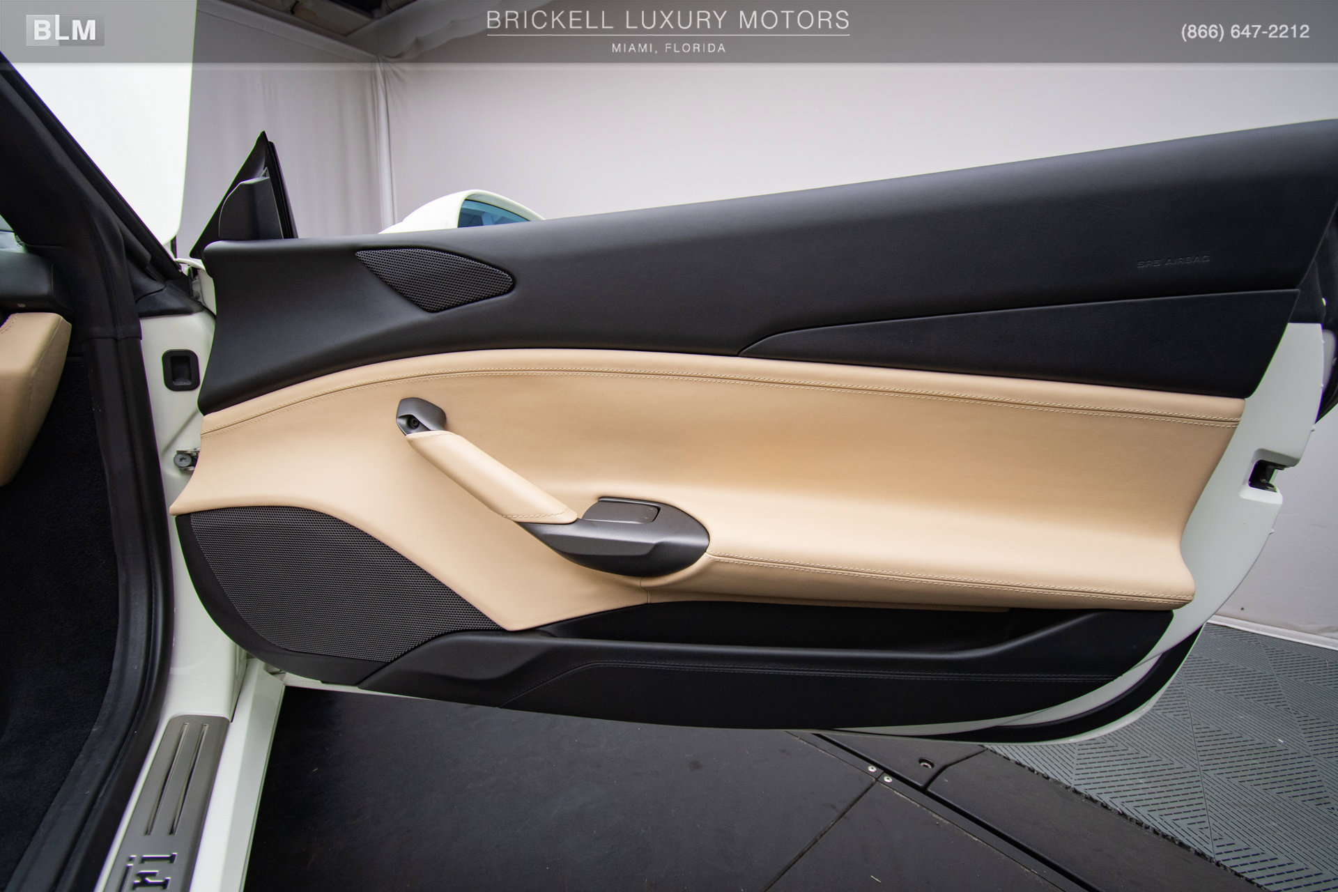 Used 2018 Ferrari 488 Spider RWD image 21