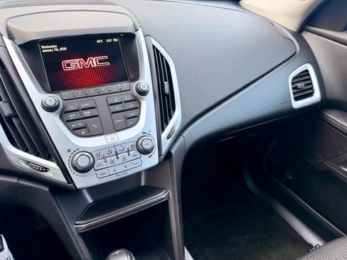 Used 2017 GMC Terrain SLE image 13