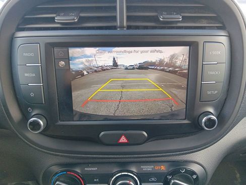 Used 2023 Kia Soul LX image 20