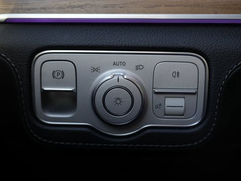 Used 2024 Mercedes-Benz GLS 580 4MATIC image 60