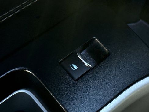 Used 2022 Ford Explorer Limited w/ Hybrid Equipment Group 310A image 30