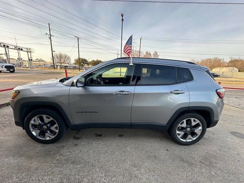 Used 2019 Jeep Compass Limited image 2