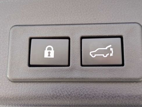Certified 2023 Subaru Ascent Touring AWD/4WD image 15