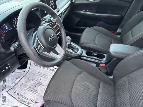 Used 2019 Kia Forte LXS image 11