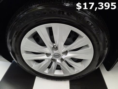 Used 2024 Nissan Sentra S image 29