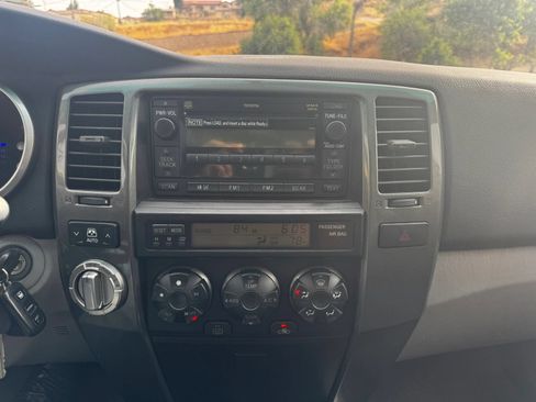 Used 2007 Toyota 4Runner Sport AWD/4WD image 16