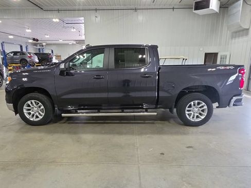 Used 2023 Chevrolet Silverado 1500 LT AWD/4WD image 5