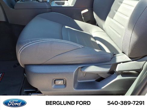 Used 2024 Toyota Tacoma TRD Off-Road image 17