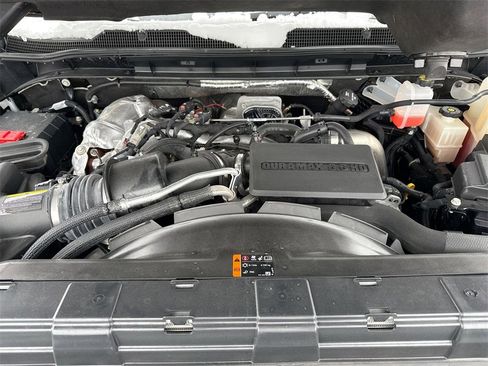 Used 2024 Chevrolet Silverado 2500 LT image 26