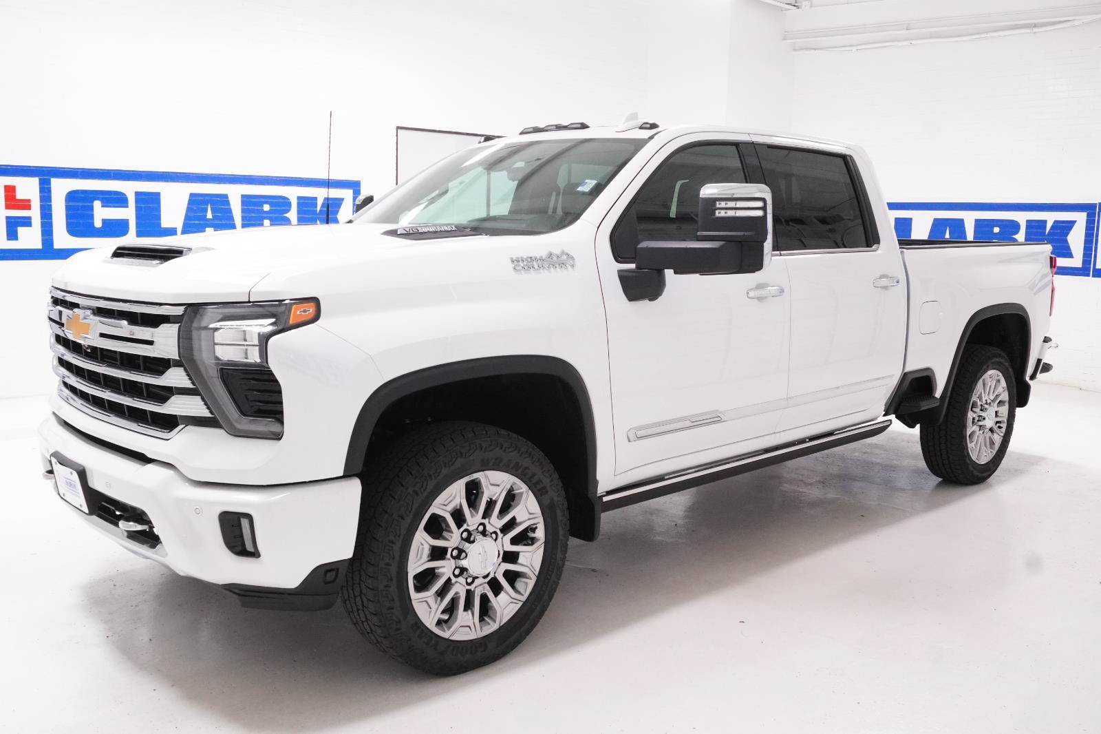 New 2026 Chevrolet Silverado 2500 High Country AWD/4WD image 9