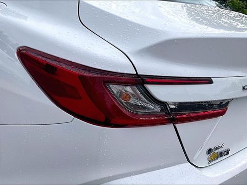 Used 2025 Toyota Camry SE FWD image 32