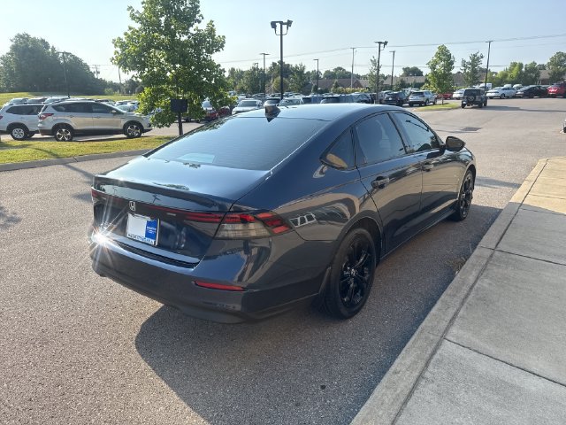 Certified 2025 Honda Accord SE image 4