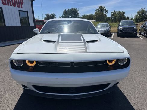 Used 2018 Dodge Challenger GT image 3