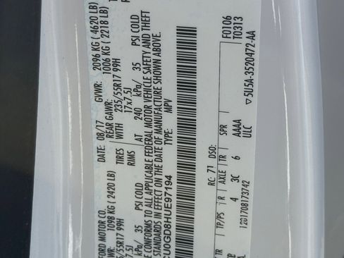 Used 2017 Ford Escape SE image 33