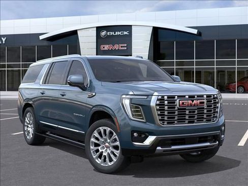 New 2026 GMC Yukon XL Denali image 7