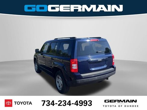 Used 2017 Jeep Patriot Sport w/ Power Value Group FWD image 10