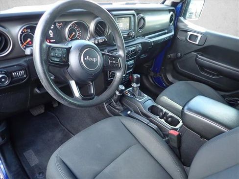 Used 2018 Jeep Wrangler Unlimited Sport AWD/4WD image 9