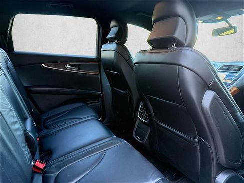 Used 2016 Lincoln MKX Select w/ Select Plus Package FWD image 23