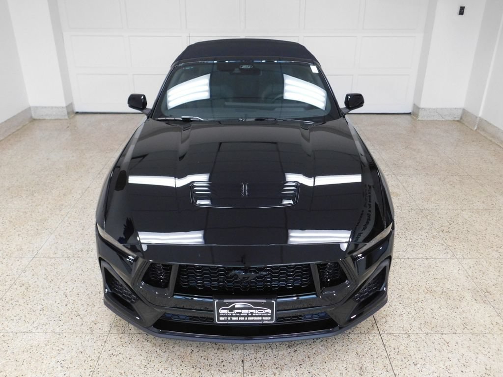 Used 2025 Ford Mustang GT Premium RWD image 19