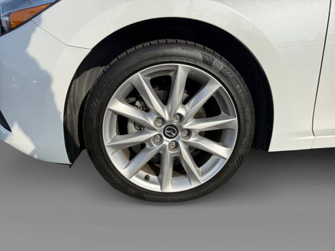 Used 2017 MAZDA MAZDA3 Touring image 9