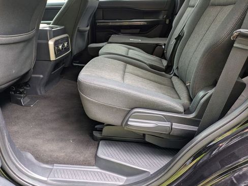 Used 2022 Ford Expedition XLT AWD/4WD image 27