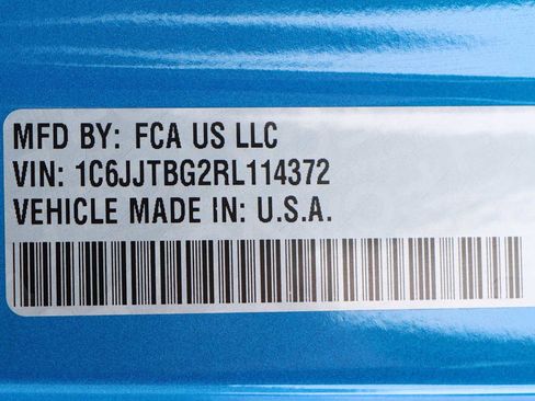 Used 2024 Jeep Gladiator Rubicon w/ Technology Group image 22