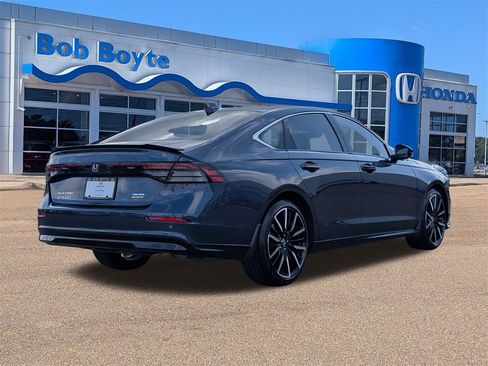 Certified 2025 Honda Accord Touring image 5