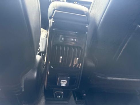 Used 2025 Jeep Compass Limited AWD/4WD image 16