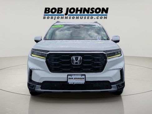 Used 2023 Honda Pilot Elite image 2