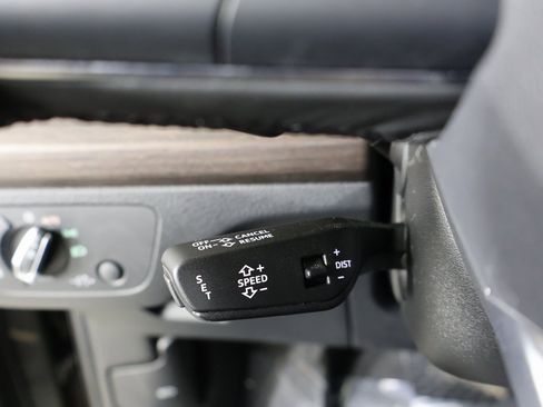 Used 2024 Audi Q5 2.0T Premium Plus image 26