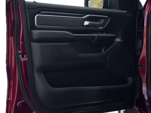 Used 2019 RAM 1500 Big Horn AWD/4WD image 14